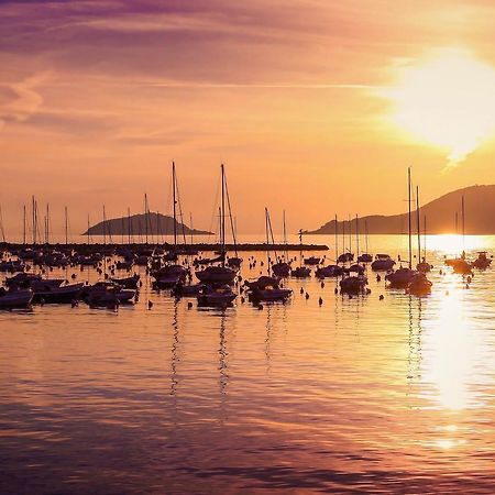 Hotel La Baia Di Lerici Extérieur photo