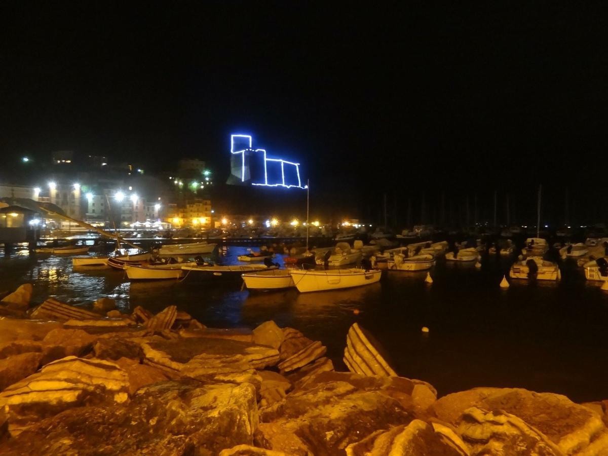 Hotel La Baia Di Lerici Extérieur photo